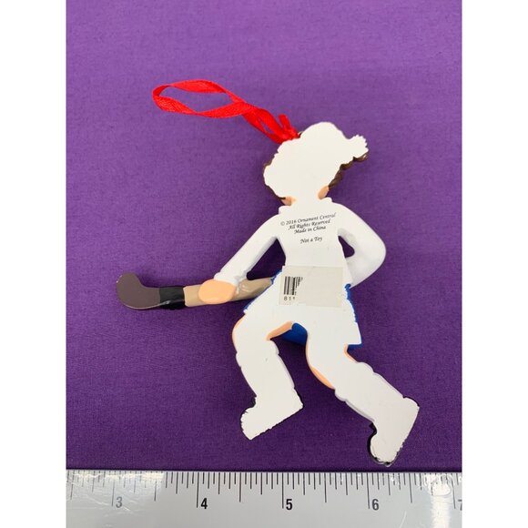 2016 Ornament Central Christmas Tree Hanger Girl Field Hockey Brown Hair - Picture 4 of 7